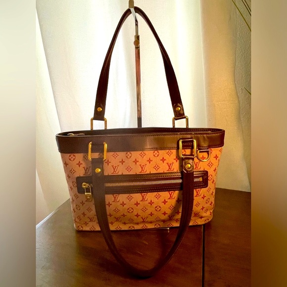 LOUIS VUITTON
Cherry Red Monogram Mini Lin Lucille PM TST Bag - Picture 5 of 12